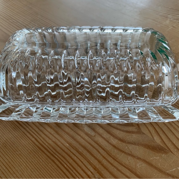 Mikasa Royal Suite Quarter Pound
Covered Butter 8 1/4" - Picture 8 of 8